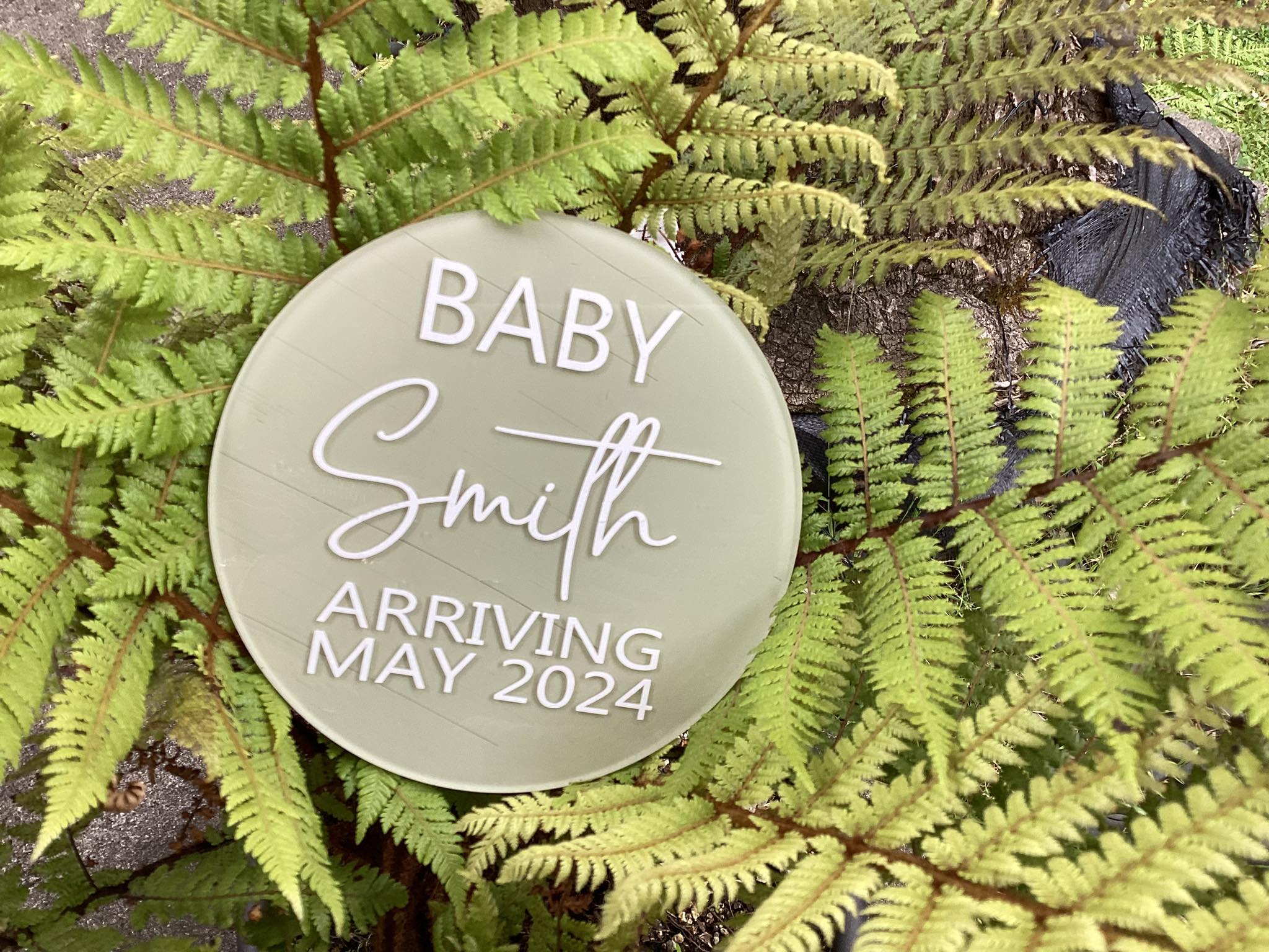 Acrylic Pregnancy Annoucement Round Ful...